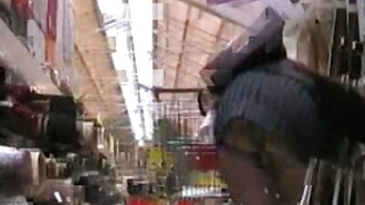 لطيف أحمر مع سيقان طويلة تخترق بحزم سكس امهات اسرائيلي